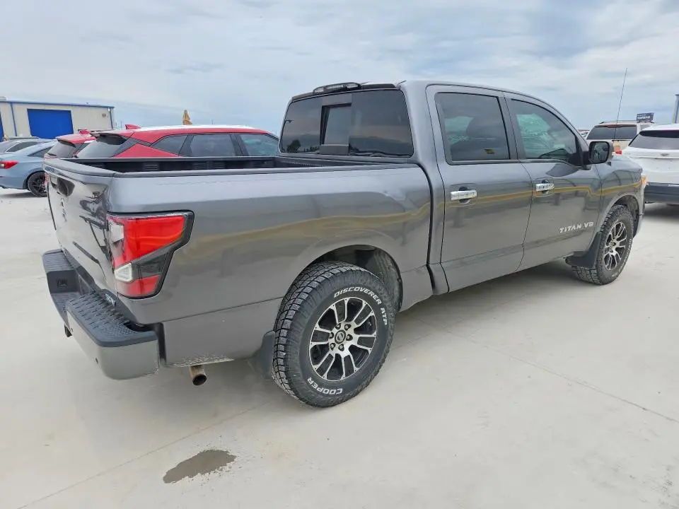 2020 NISSAN TITAN SV  