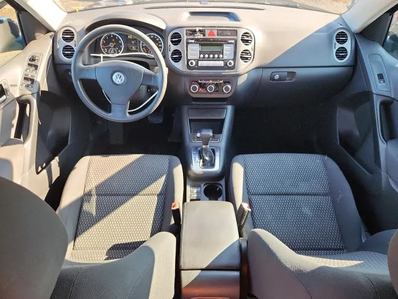 2010 VOLKSWAGEN TIGUAN S  