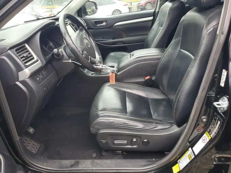 2017 TOYOTA HIGHLANDER XLE  