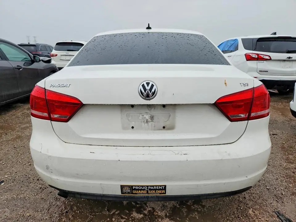 2015 VOLKSWAGEN PASSAT S  