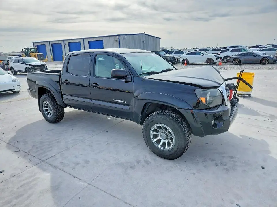 2011 TOYOTA TACOMA PRERUNNER V6  