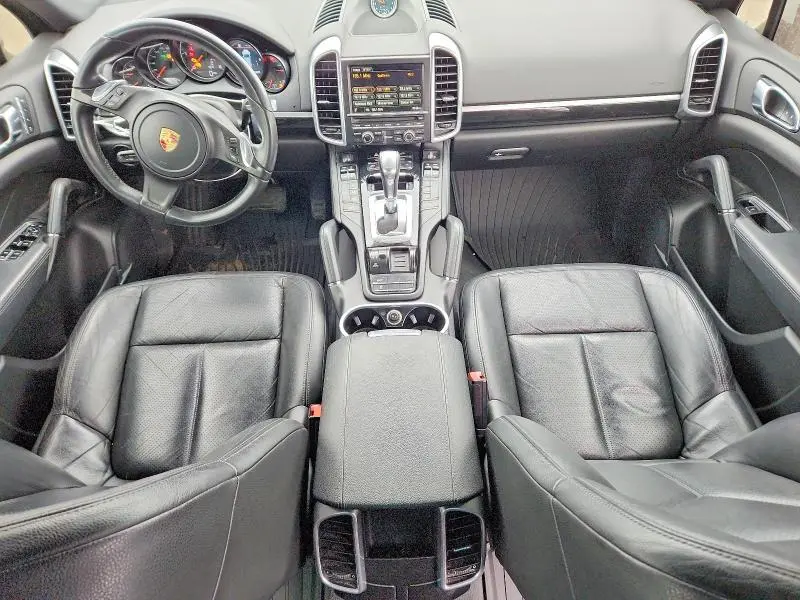 2014 PORSCHE CAYENNE   