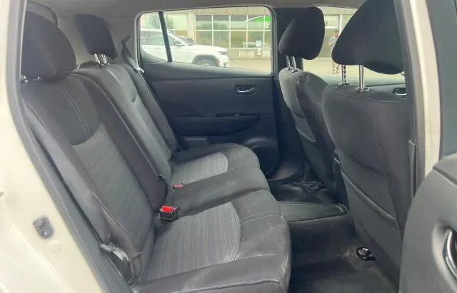 2019 NISSAN LEAF S  