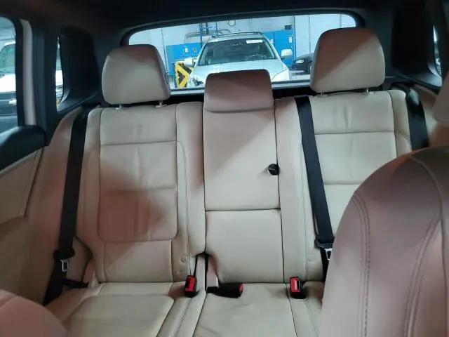 2014 VOLKSWAGEN TIGUAN S  