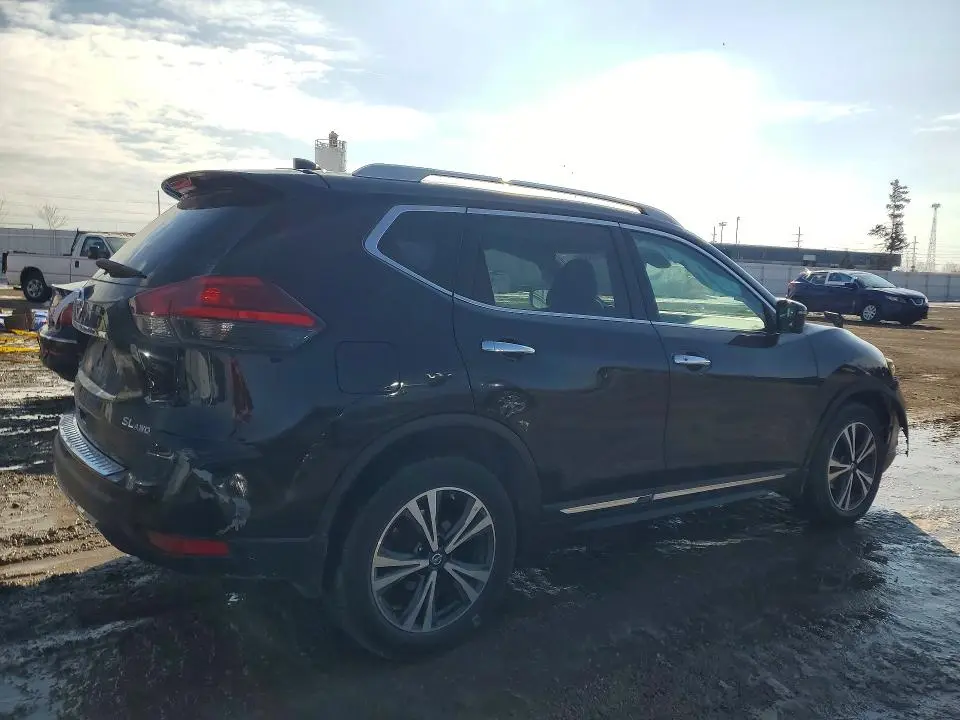 2017 NISSAN ROGUE SL  