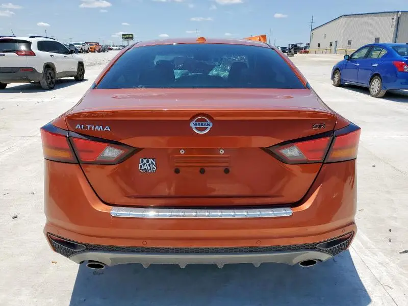 2021 NISSAN ALTIMA SR  