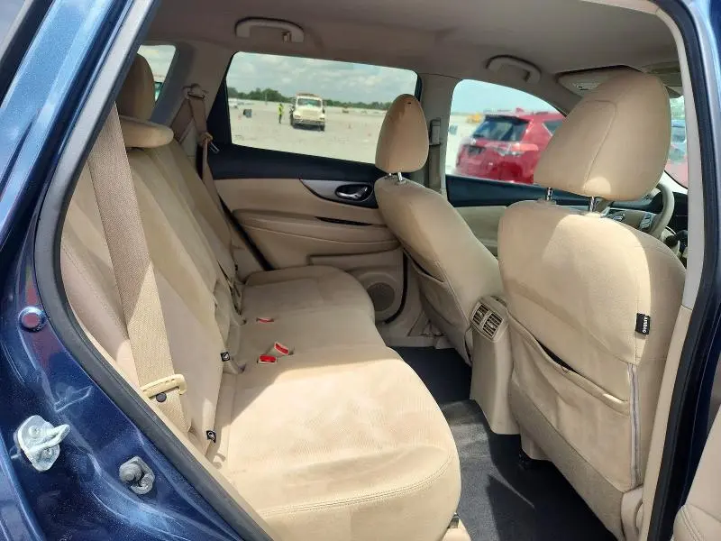 2015 NISSAN ROGUE S  