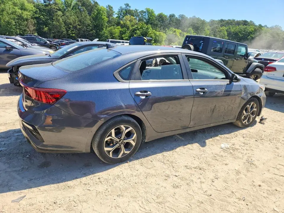 2021 KIA FORTE LXS  