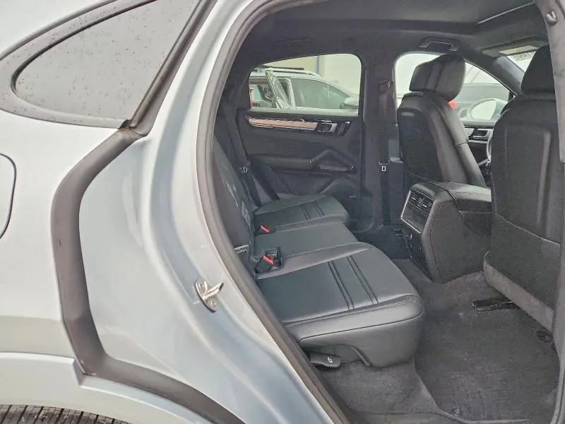 2023 PORSCHE CAYENNE GTS COUPE  