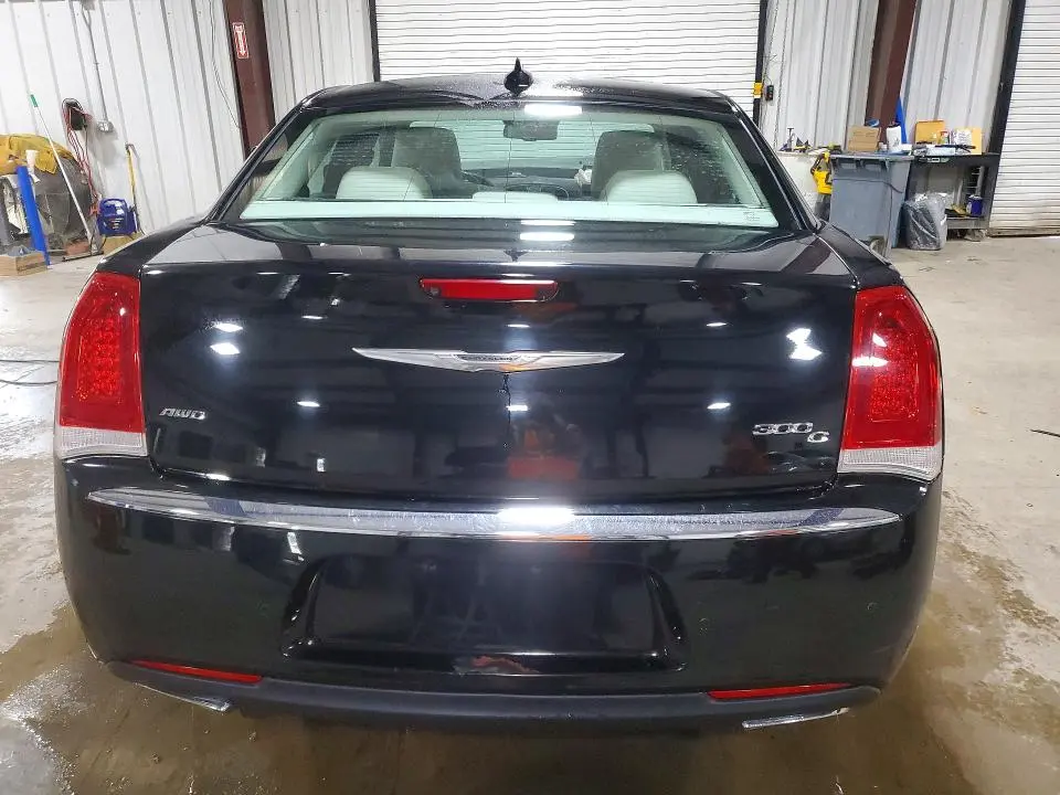 2015 CHRYSLER 300C   