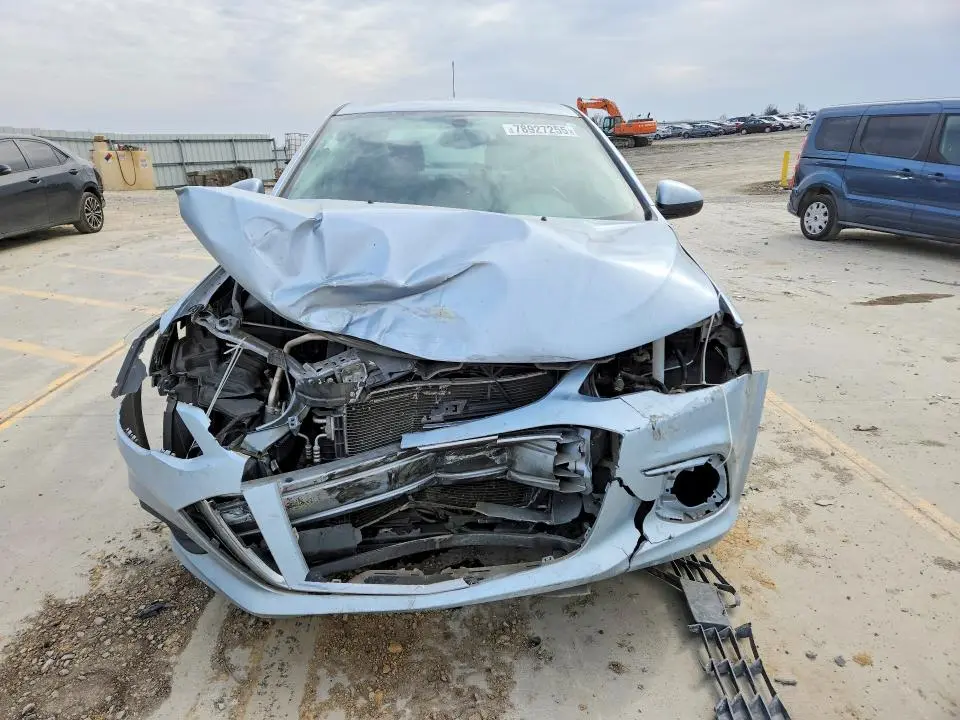 2018 CHEVROLET SONIC LT  
