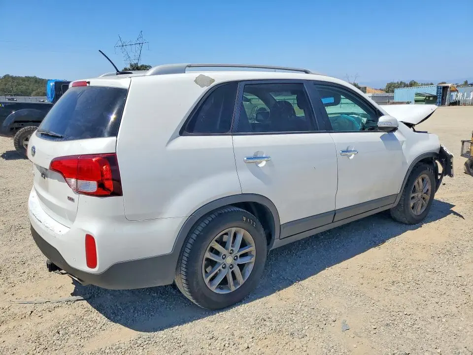 2015 KIA SORENTO LX  