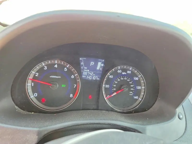 2013 HYUNDAI ACCENT GLS  