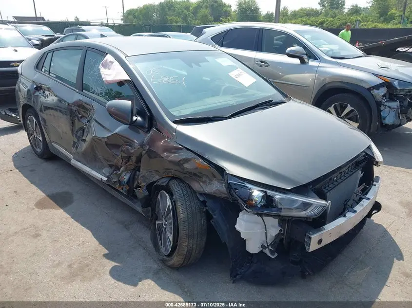 2021 HYUNDAI IONIQ PLUG-IN HYBRID SE