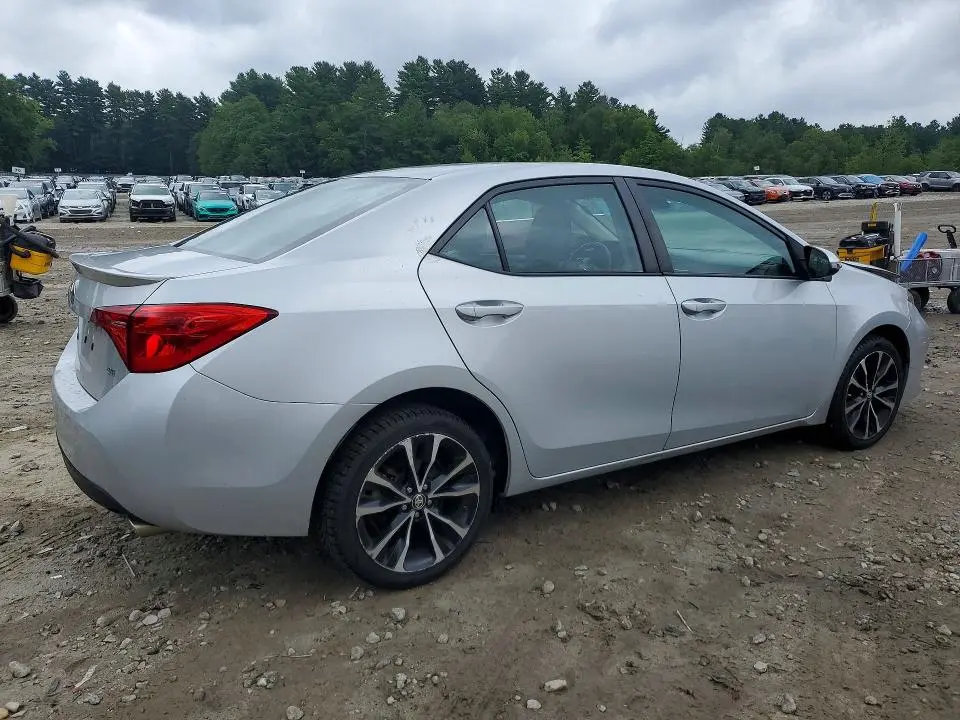 2019 TOYOTA COROLLA SE  