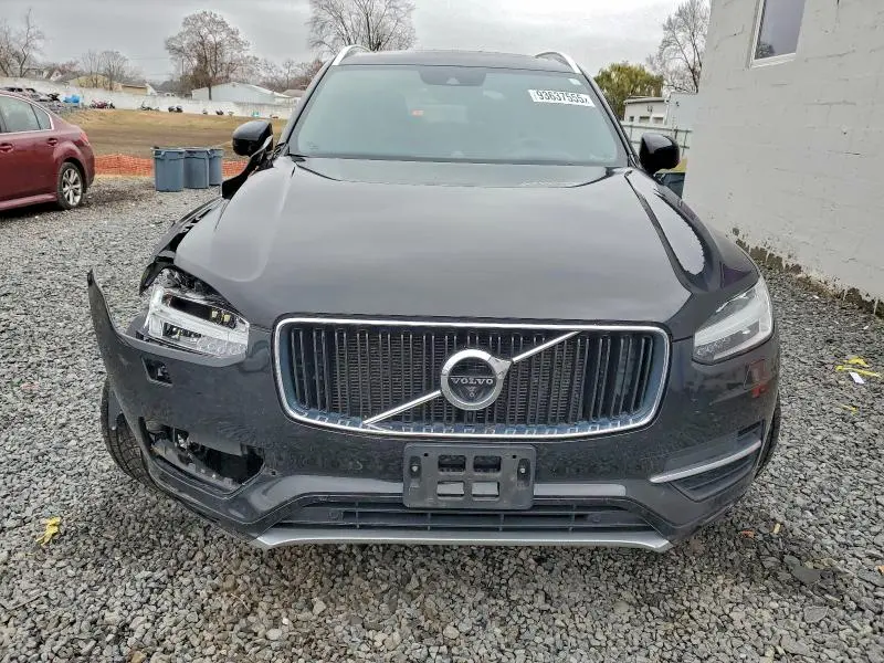 2017 VOLVO XC90 T6  