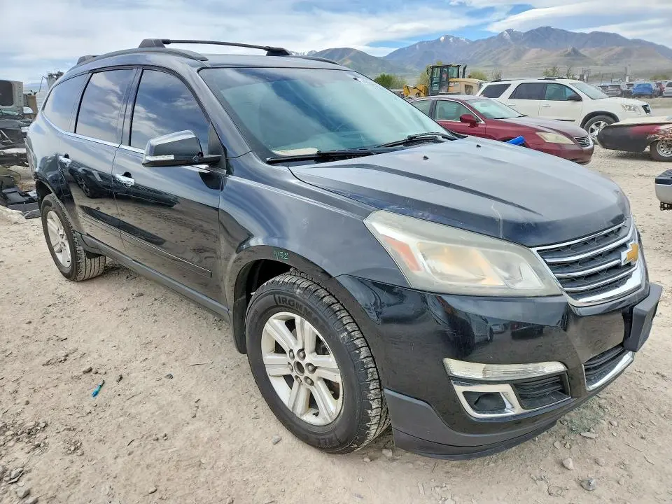 2014 CHEVROLET TRAVERSE LT  