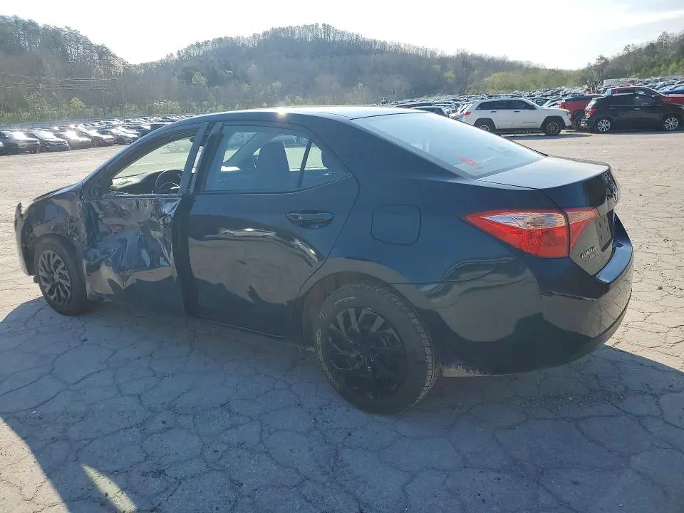 2017 TOYOTA COROLLA LE  