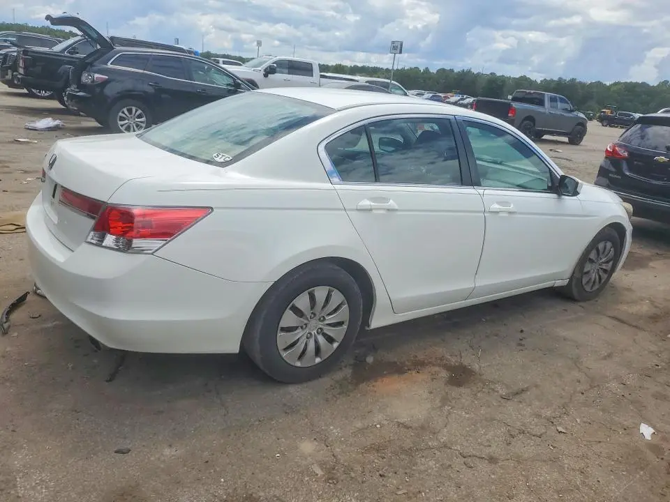 2011 HONDA ACCORD LX  