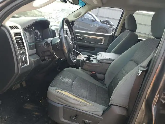 2016 RAM 1500 SLT  