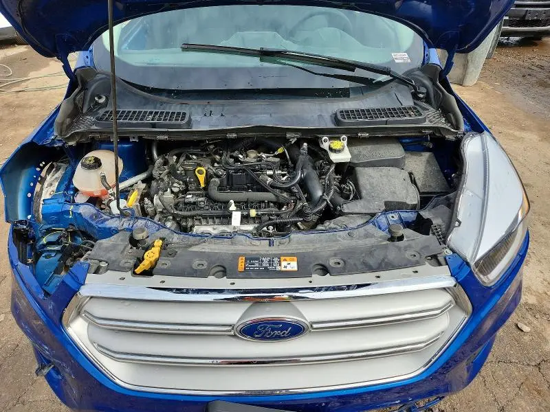 2019 FORD ESCAPE SE  