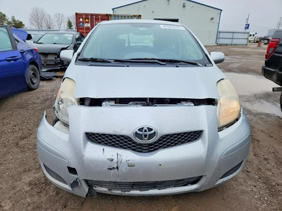2010 TOYOTA YARIS BASE  