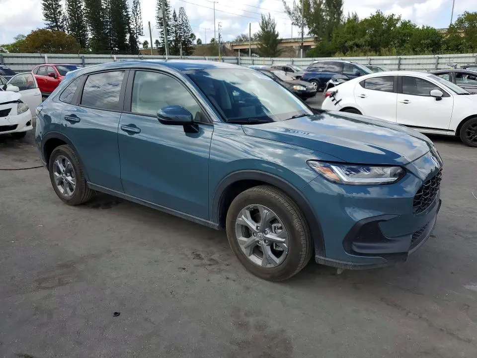 2026 HONDA HR-V LX  