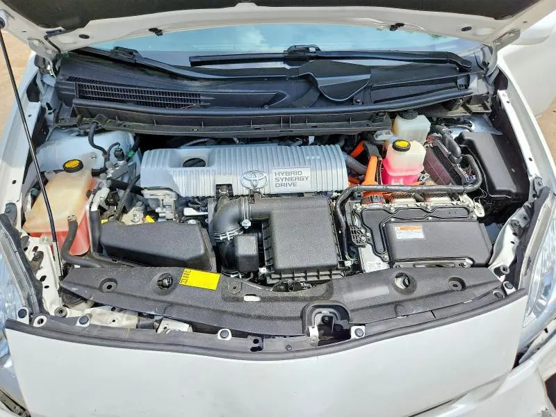 2013 TOYOTA PRIUS THREE  