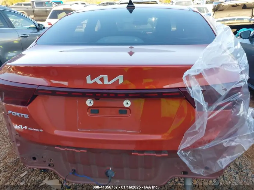 2023 KIA FORTE LXS