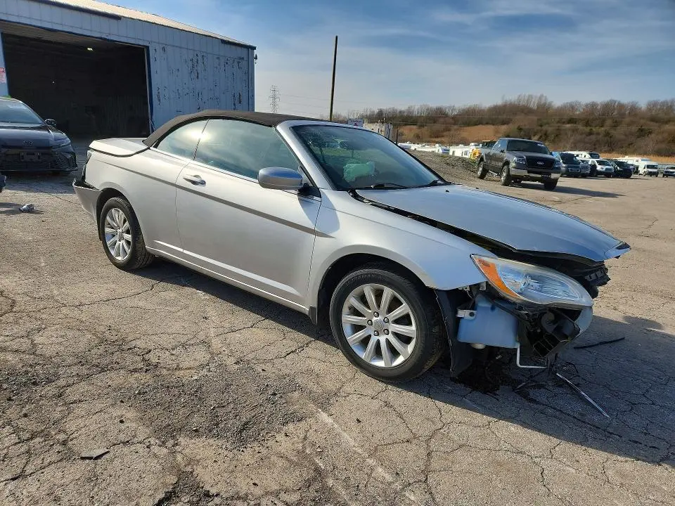 2011 CHRYSLER 200 TOURING  