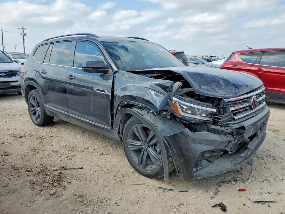 2021 VOLKSWAGEN ATLAS SE  