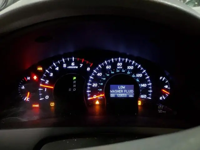 2011 TOYOTA CAMRY SE  