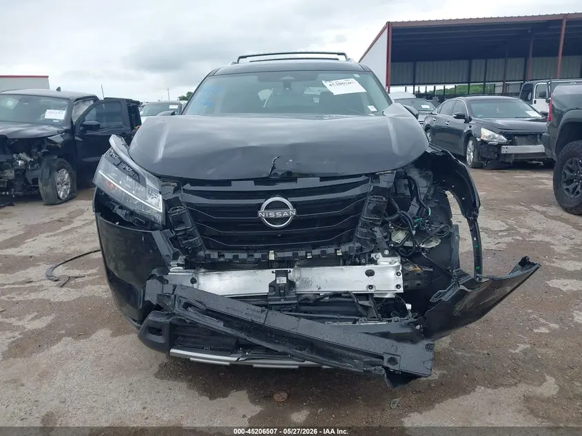 2024 NISSAN PATHFINDER SL FWD