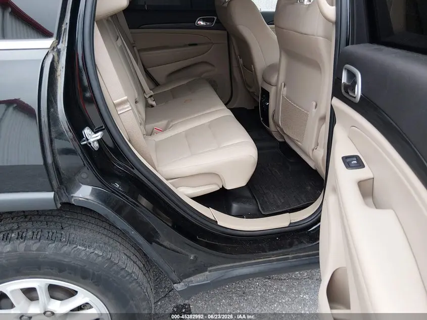 2019 JEEP GRAND CHEROKEE LAREDO E 4X4