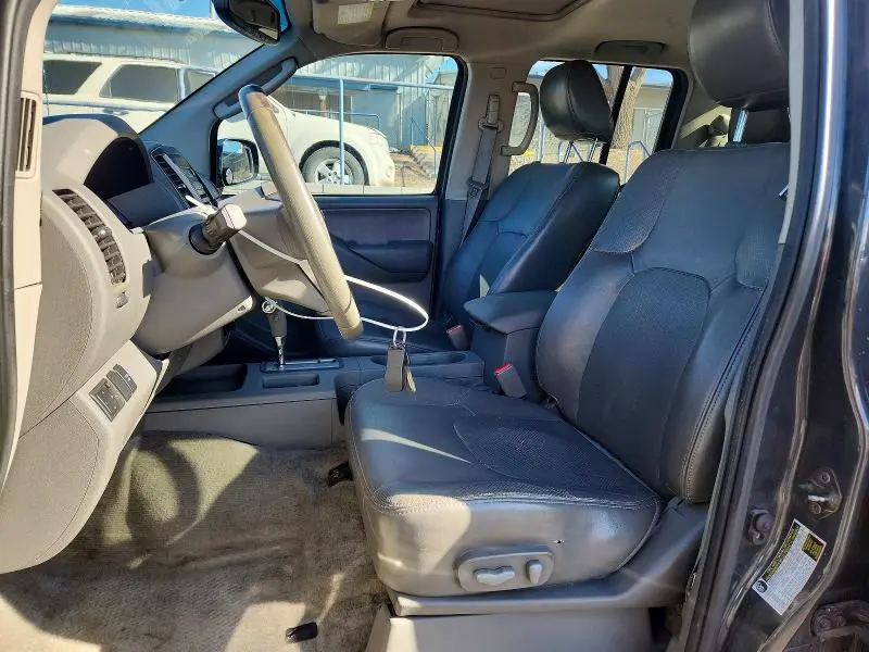 2011 NISSAN FRONTIER S  