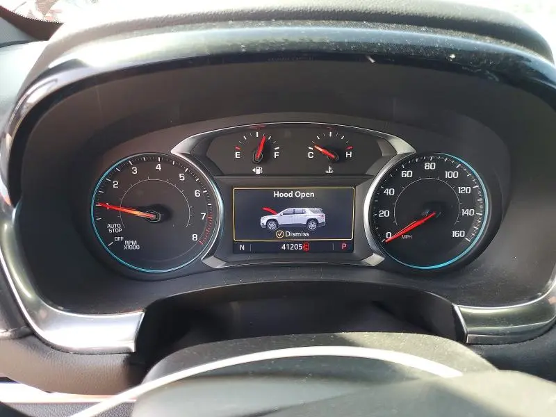 2023 CHEVROLET TRAVERSE LT  