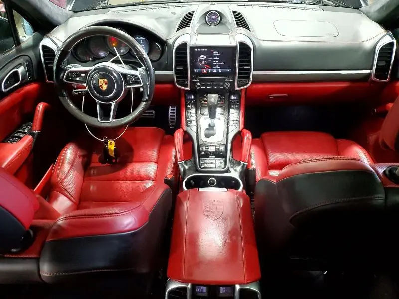 2018 PORSCHE CAYENNE TURBO  