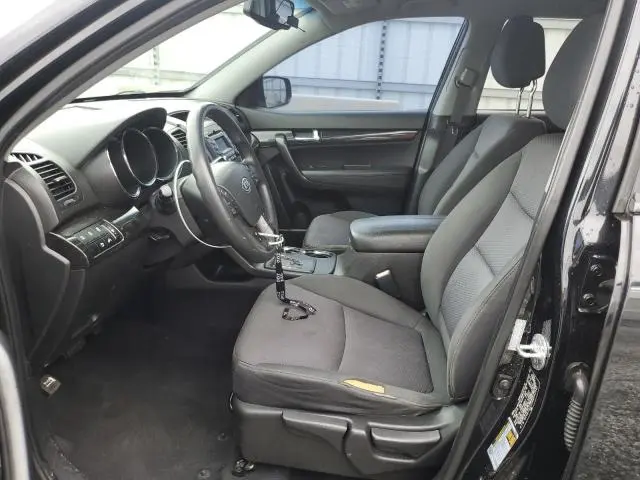 2011 KIA SORENTO BASE  
