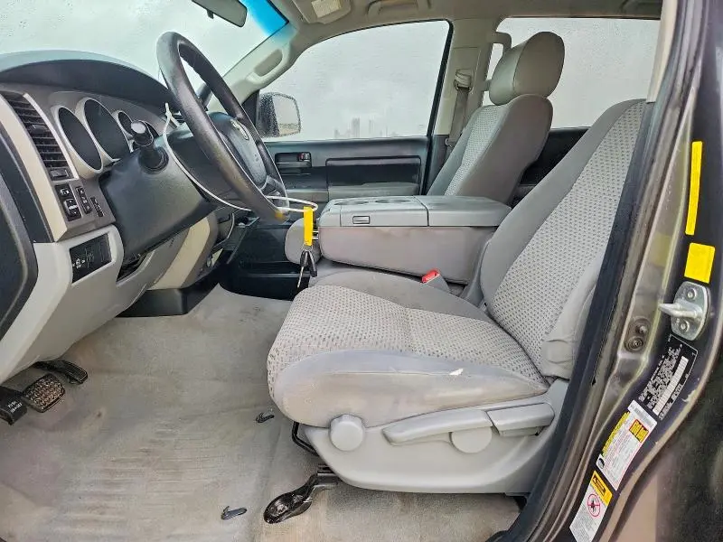 2011 TOYOTA TUNDRA CREWMAX SR5  