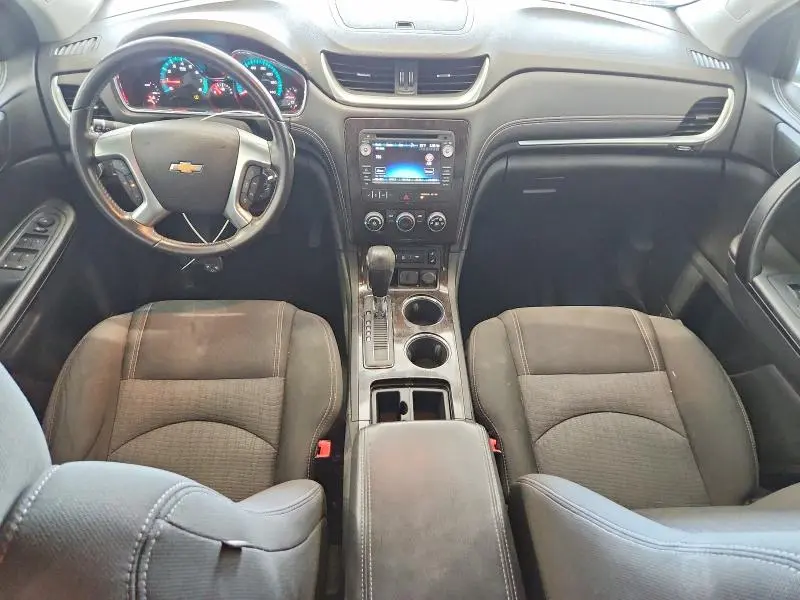 2017 CHEVROLET TRAVERSE LT  