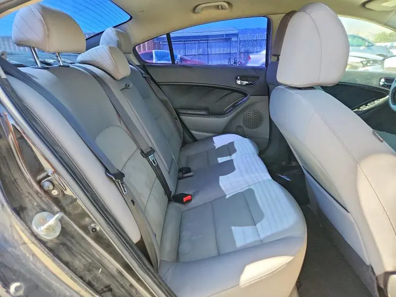 2016 KIA FORTE LX  