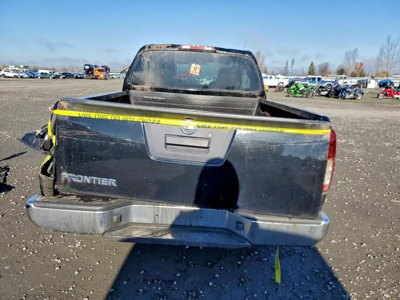 2016 NISSAN FRONTIER S  