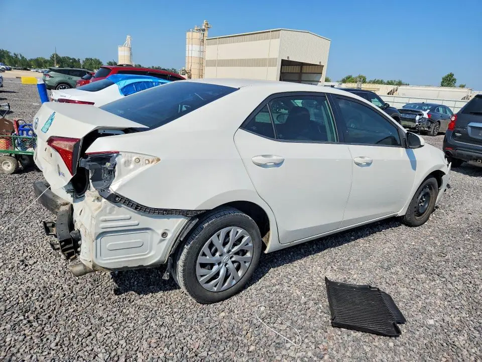 2018 TOYOTA COROLLA LE  