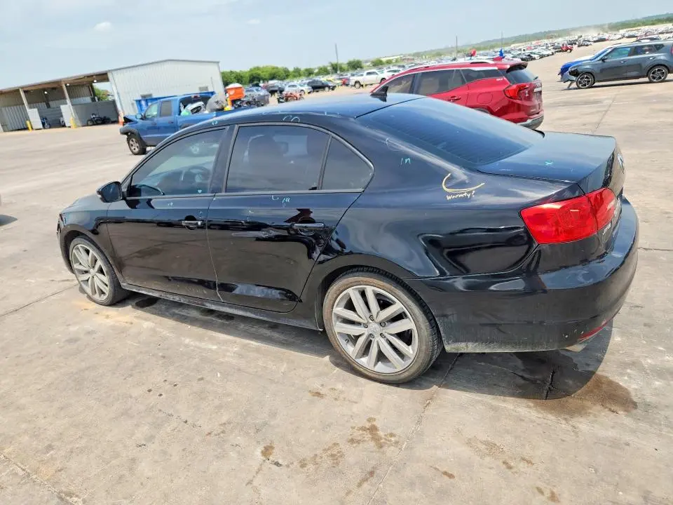 2014 VOLKSWAGEN JETTA SE  