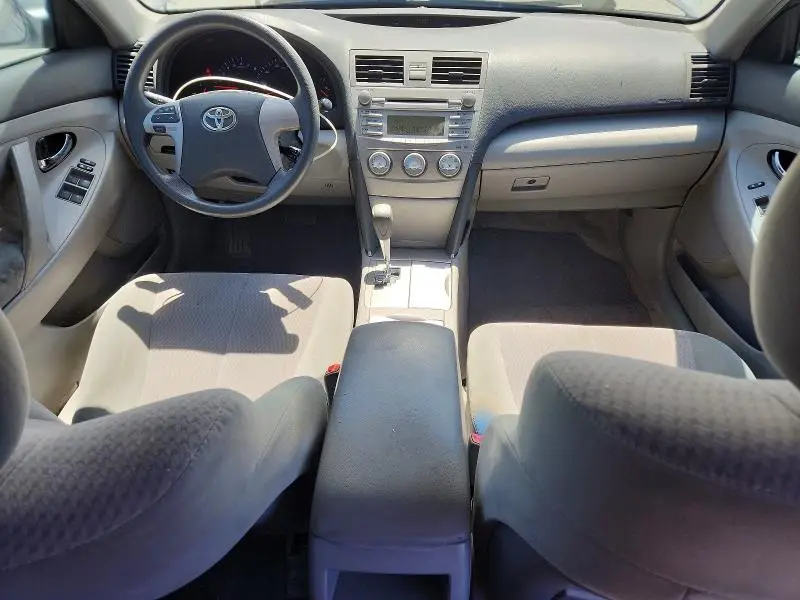 2010 TOYOTA CAMRY LE  