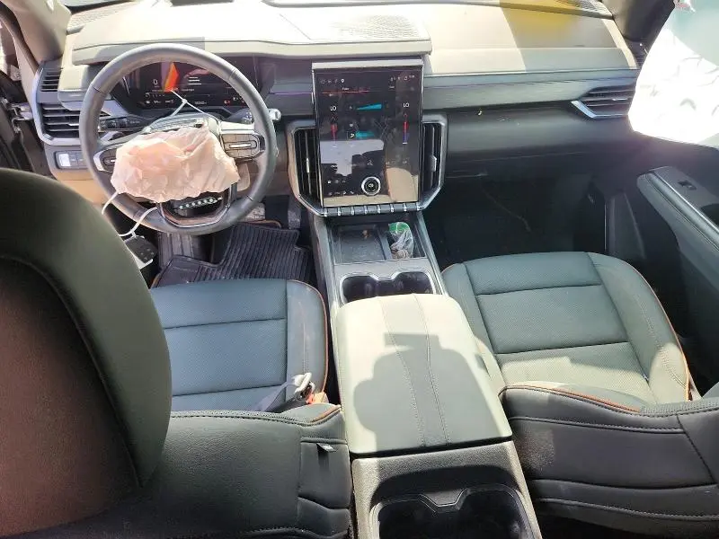 2025 GMC ACADIA AT4  
