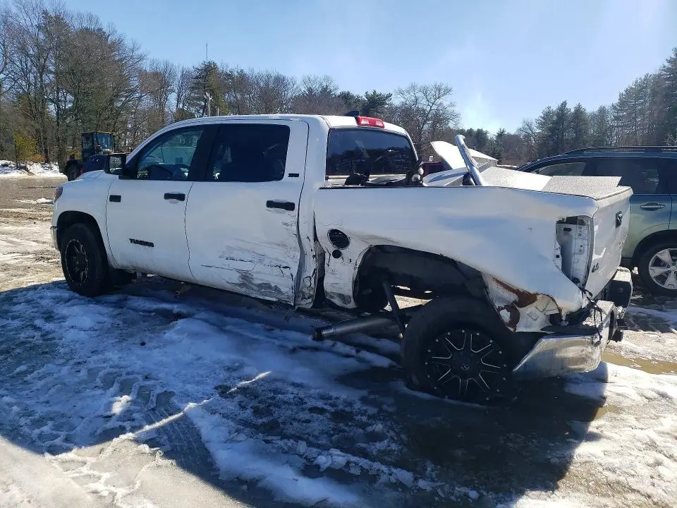2021 TOYOTA TUNDRA SR5  