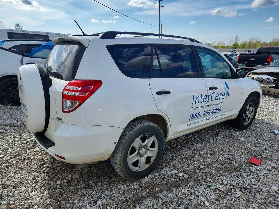 2012 TOYOTA RAV4 BASE  