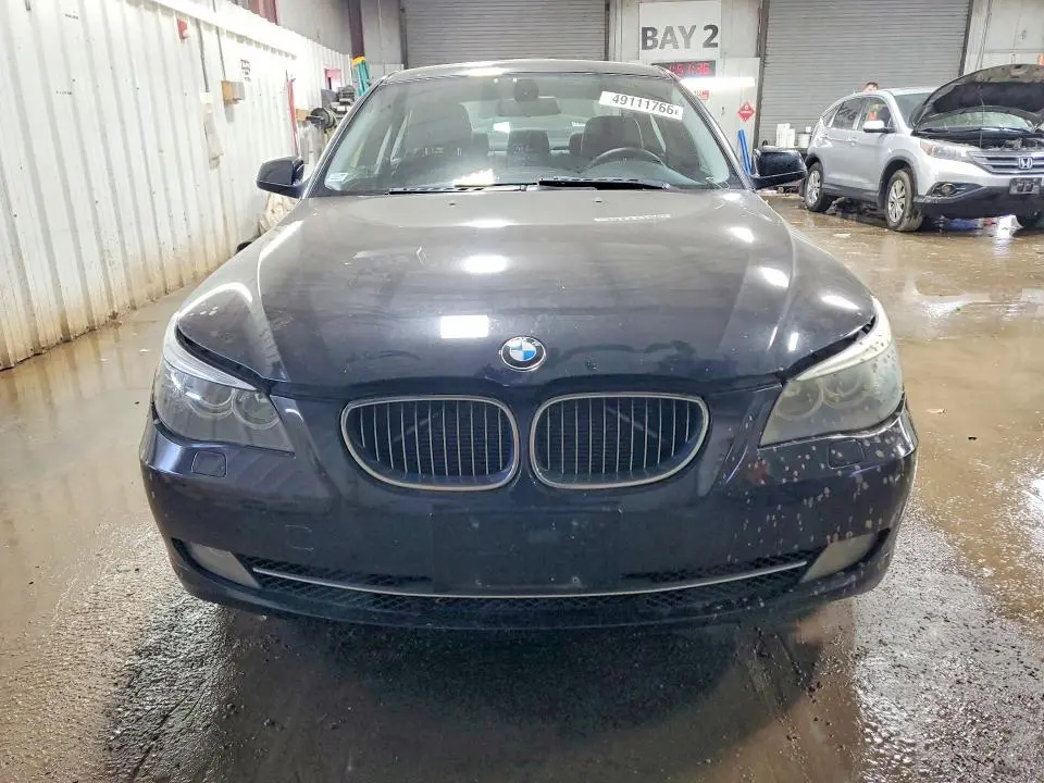 2010 BMW 528 XI  