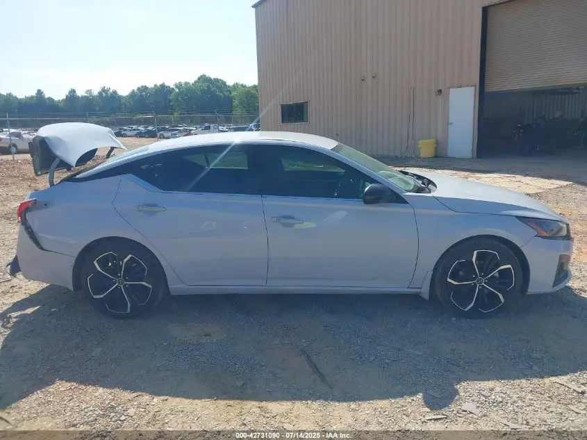 2023 NISSAN ALTIMA SR FWD